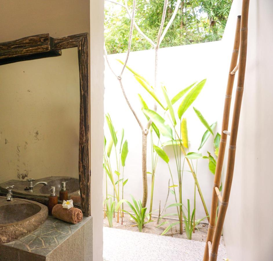 Ibludan Hotel Senggigi Eksteriør billede